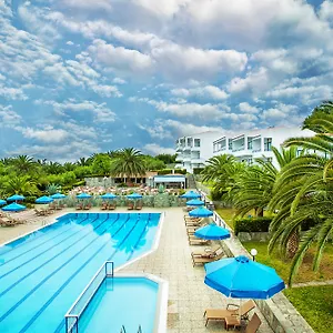 https://port-marina-hotel.hotelschalkidiki.net