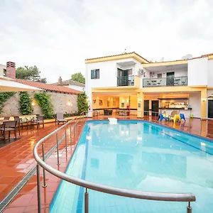 https://elia-apartments-afitos.hotelschalkidiki.net